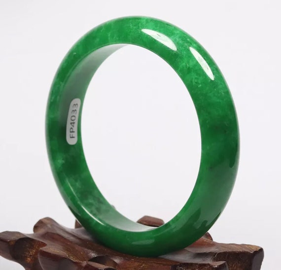 VINTAGE Medium Jadeite Green Jade Bangle Size 58m… - image 2