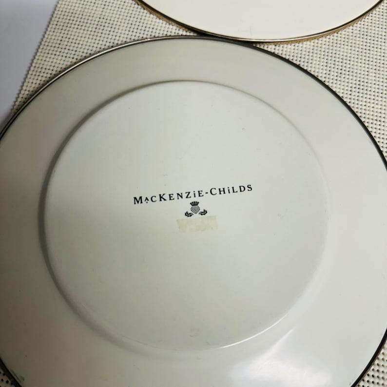 MacKenzie-Childs Parchment Check Yellow Enamel Salad Plates Vintage 4 Piece Set afbeelding 7