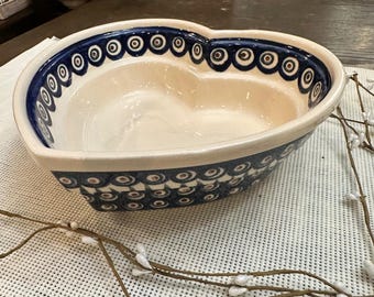 Polish Pottery Boleslaweic HeartShaped Serving Bowl Deep Dish Peacock Pattern