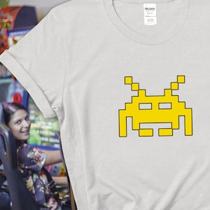 Space Intruder Shirt, Gamer Shirt, Vintage Gamer Tee, Space Shirt Invader T-Shirt, Classic Gamer Shirt, Geek Shirt, 80&#39;s Arcade Game
