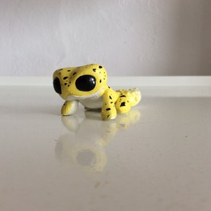Custom Gecko miniature sculpture/figurine. Leopard Gecko sculpture. Gecko accessories