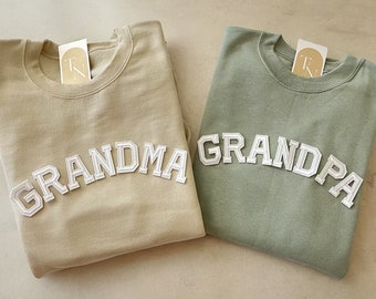 Grandma Sweatshirt | Grandpa Sweatshirt | New Grandparents Gift | Pregnancy Announcement to Parents | New Grandma Gift | New Grandpa Gift