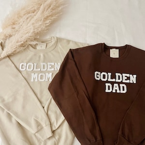 Golden Retriever Mom Sweatshirt | Golden Mama Sweatshirt | Golden Retriever Gift |Dog Mom Sweatshirt | Golden Retriever Sweatshirt