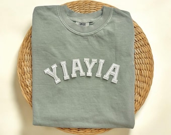 Yiayia Sweatshirt, Yiayia Shirt, Yiayia Gifts, Gift for Yiayia, Yiayia Birthday Gifts, Grandma Sweatshirt, New Grandma Gifts, Gifts for Gran