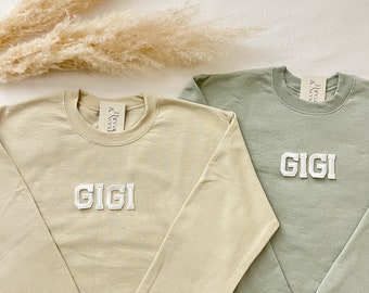Gigi Sweatshirt | Gigi Sweater | Grandma Sweatshirt | Grandma Sweater | Mother’s Day Gift | Birthday Gift for Grandma | New Grandma Gift