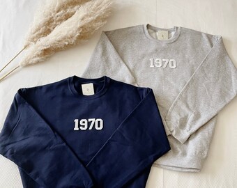 54th Birthday Sweatshirt | 54th Birthday Gifts Women Men | 54th Birthday Shirt | 1970 Sweatshirt | Retro Vintage 1970 Crewneck | 1970 Shirt