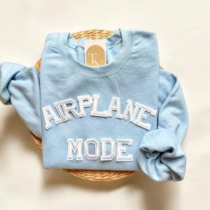 Airplane Mode Sweatshirt, Airport Sweatshirt, Travel Sweatshirt, Travel Sweater, Travel Shirt, Gift for Travelers, Gift for Travel Lovers bild 1
