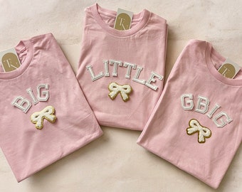 Magliette Bow Big Little, Magliette Big Little, Magliette Big Little Sorority Reveal, Regali Big Little, Big Little Reveal, Merchandising della confraternita, Big Little