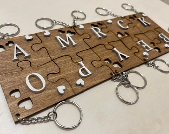 10 Best friends gift, Personalised group gift, wooden Initial Keyring for 10, Party Bags Filler, friendship, guest present, Christmas gift