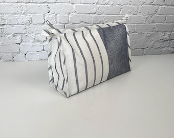 Neceser de lino 100 % puro en contraste azul vaquero