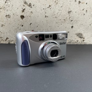 Vivitar 390PZ 35mm Film Camera with built in flash and Zoom easy to use Point and shoot Camera in Case