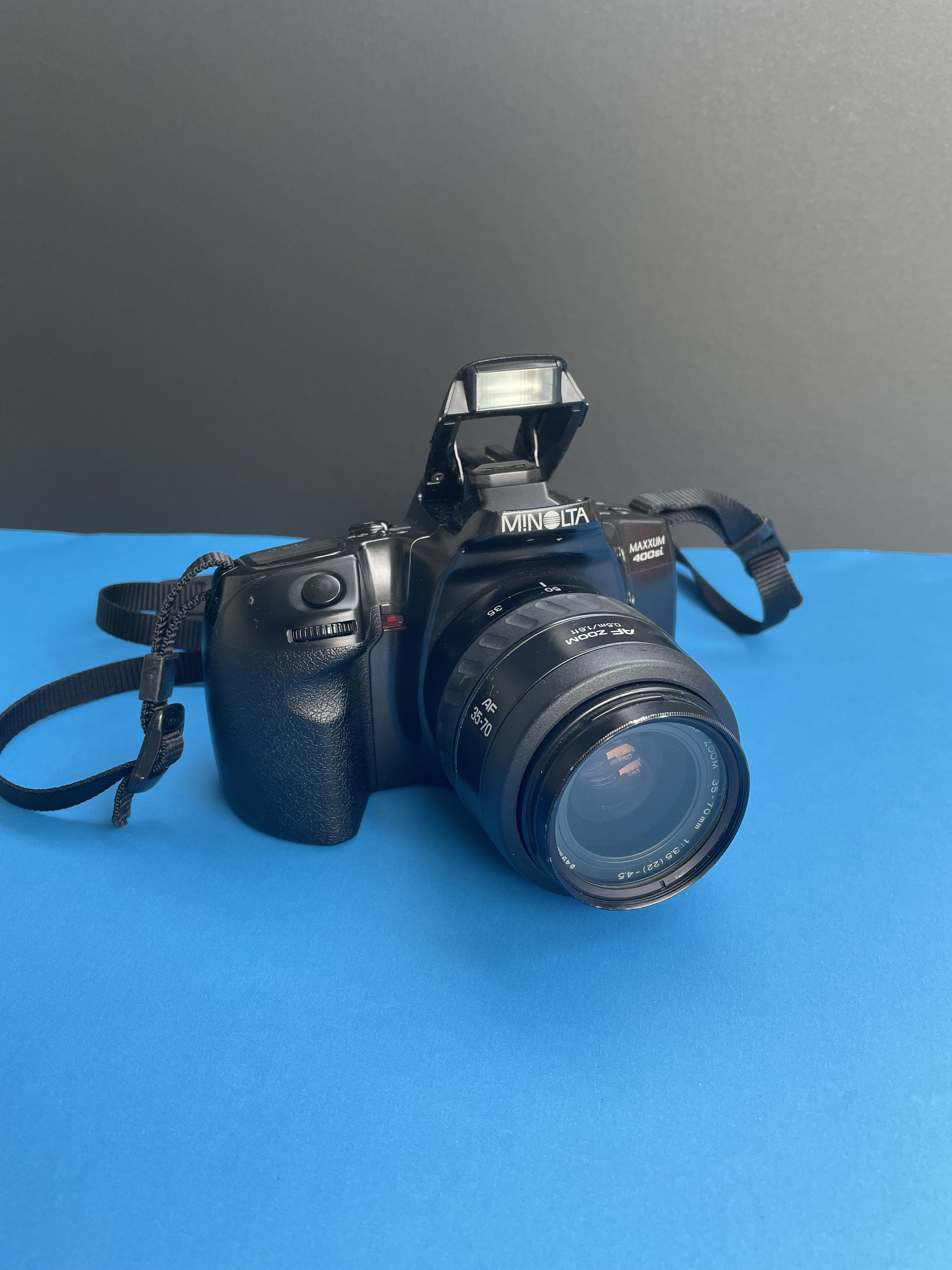 Minolta 400si with a Minolta AF 35-70mm f/3.5-4.5 Lens – Camera Exchange