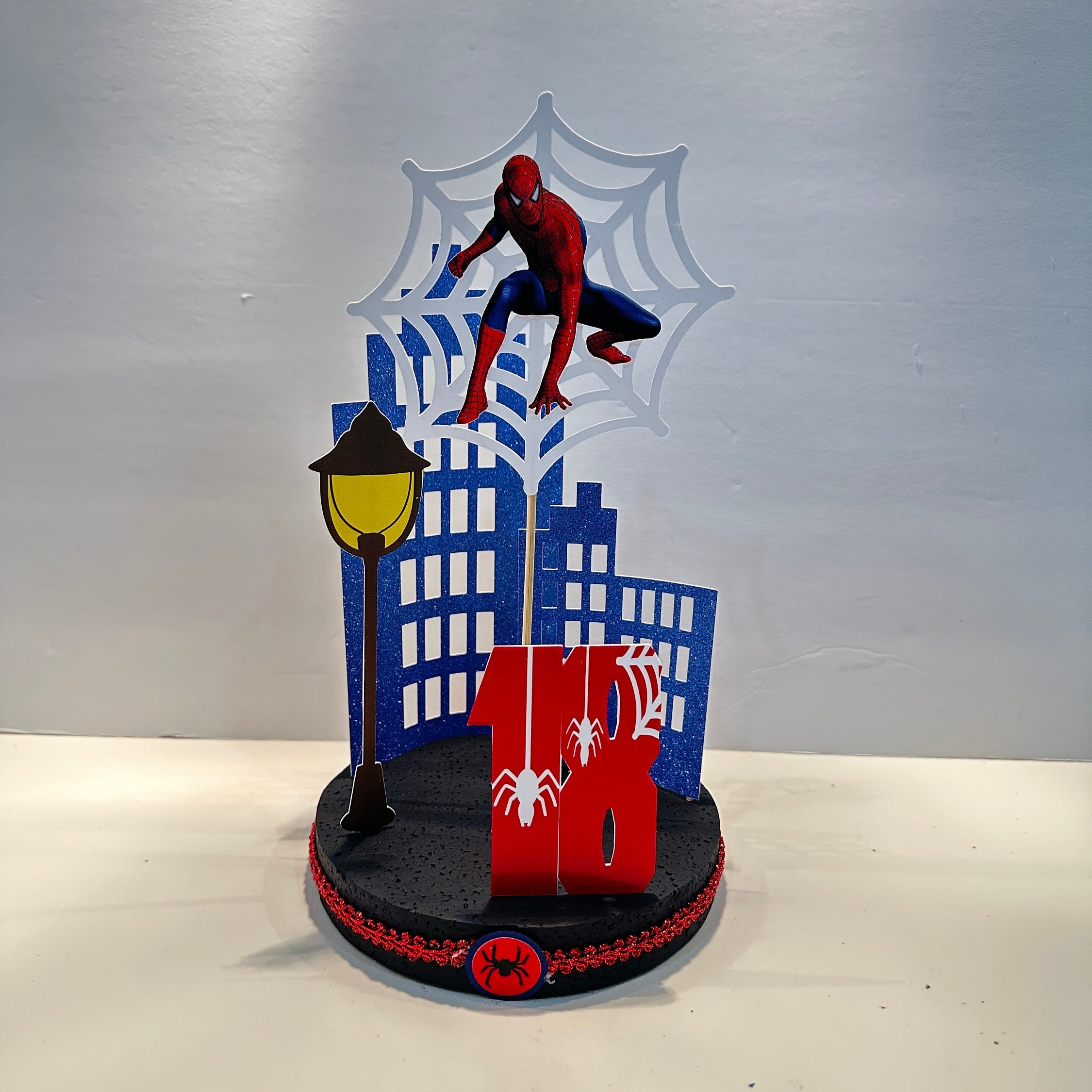 Miles Morales - Decoraciones y suministros para fiestas de cumpleaños con  temática de Spiderman Spider Verus para niños de 6 a 7 años, incluye