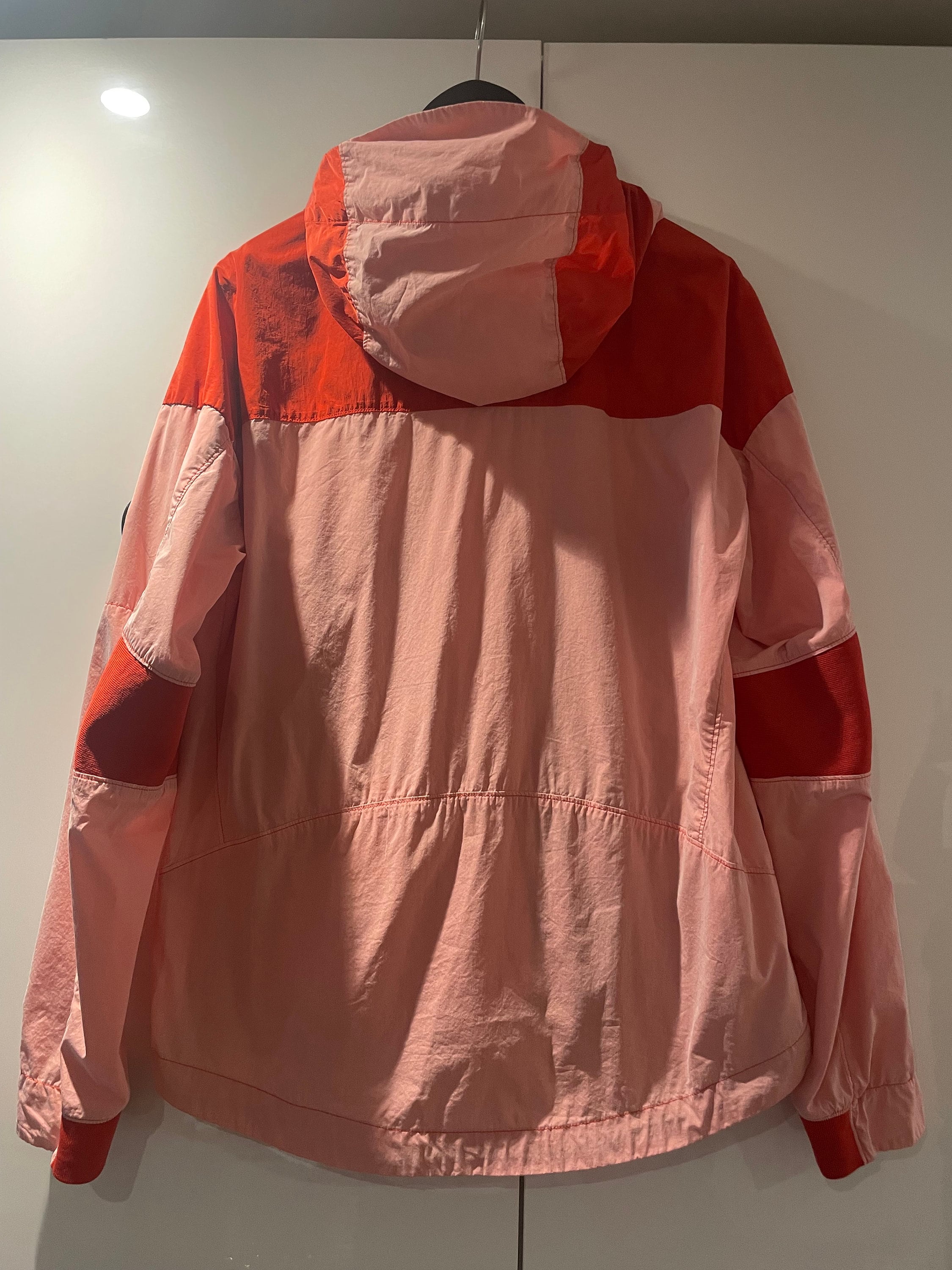CP Company 50Fili フード付きコットン/ナイロン ピンク&レッド