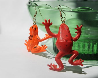 FROG MINIATURE ANIMALS Plastic Animal Figures Figurine Dollhouse Diorama  Terrarium Fairy Garden Supplies Small Art Craft Supply Mini Frogs 