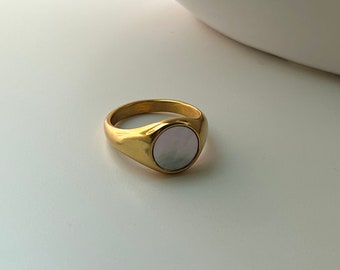 Gold Stainless Steel Pearl Ring, Gold Chunky Signet Ring, WATERPROOF Ring, Stackable Statement Gold Ring, Tarnish Free Jewelry,Gift For Her