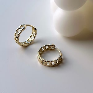 Chain Hoop Earrings, Small Chain Hoops, Huggie Hoop Earrings, Gold Hoop Earrings, Huggie Hoops, Hoop set, Earrings for Women, Gifts for her