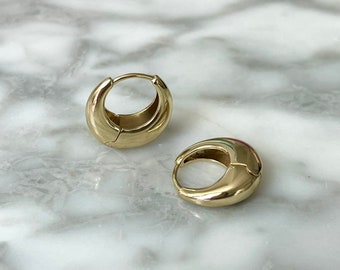 Huggie hoop earrings, Small Gold Hoop Earrings, Gold hoop earrings, Huggie Earrings, Hoop Earrings, Earring Set, Gifts for women