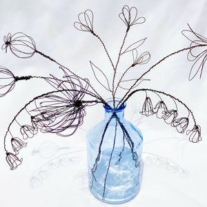 Wire flower bouquet sculpture