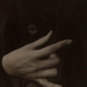 Man Ray | Lee Millers hand | Konsttryck från 1930 | Surrealistiskt konsttryck | Vintagefotografi | Väggdekor