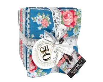 A Cat Named Stitch Fat Quarter Bundle by Camille Roskelley for Moda (55340ab)