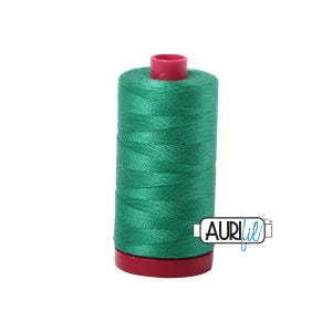 Emerald (2865) | 12wt Large Spool (325M / 356Y) | Aurifil Thread | att2a - atpb6 - atccs7