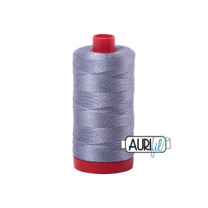 Swallow (6734) | 12wt Large Spool (325M / 356Y) | Aurifil Thread | att2a - atpb6 - atcl1r