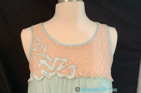 Vintage 1960s Mint Green Peignoir Set