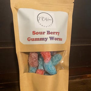 Freeze Dried Sour Gummy Worms: Crunchy Very Berry Candy
