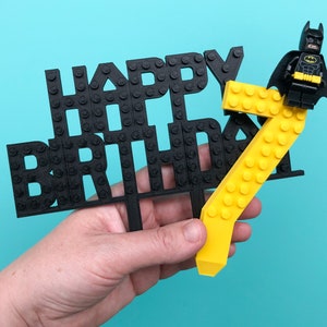 Super Hero Celebration Cake Set Happy Birthday Teken en nummer Cake Topper Brick Construction Spider Verjaardag Party Nummer afbeelding 3