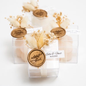 Mini candle wedding favors top