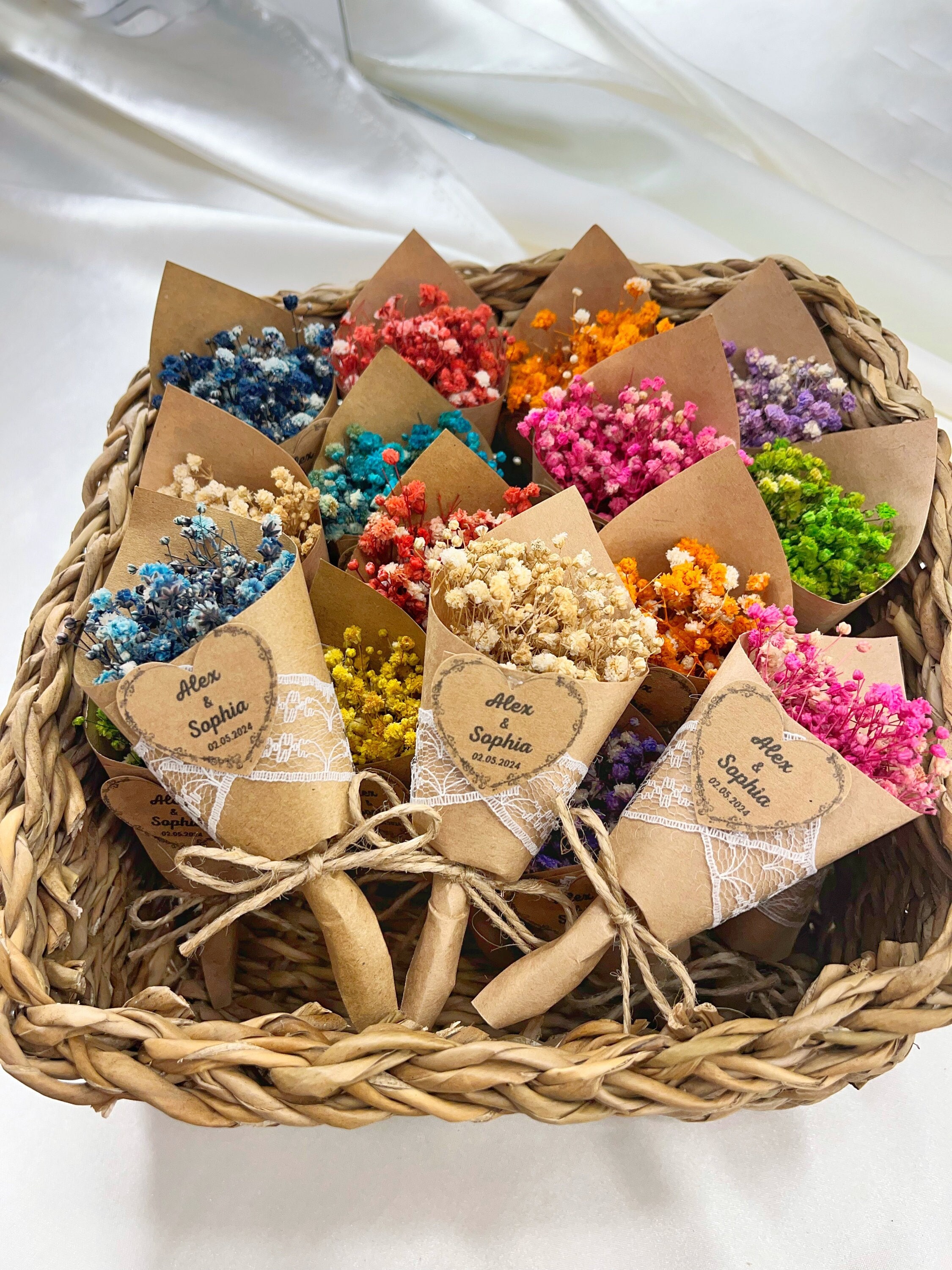 Magnet Wedding Favors, Mini Flower Bouquets, Bridal Shower Flower Favors, Summer Wedding Favors, Engagement Magnet Favor, Flower Magnet Gift
