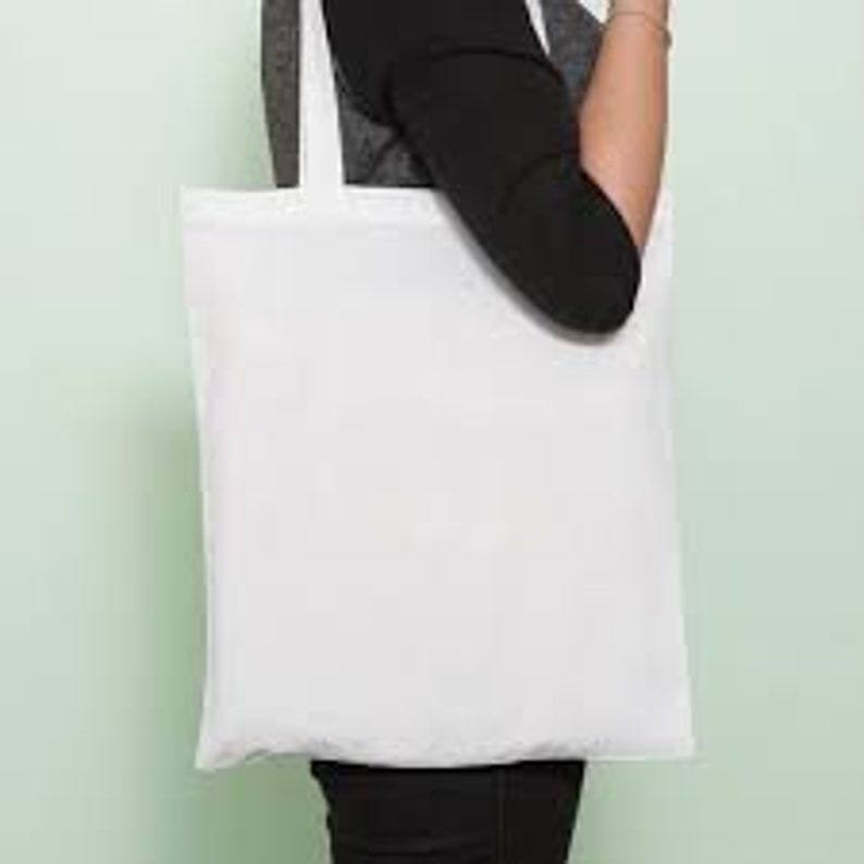 white tote bag with pockets