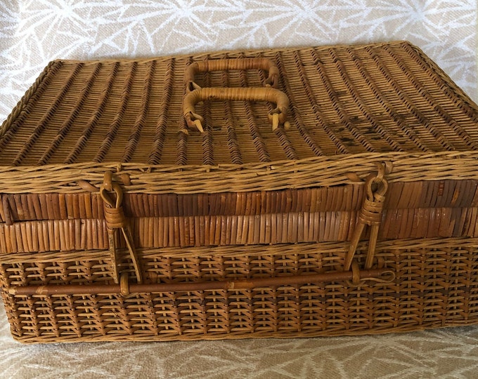 Vtg Rare & EMPTY Wicker Picnic Basket W/double Handles on Top. Etsy