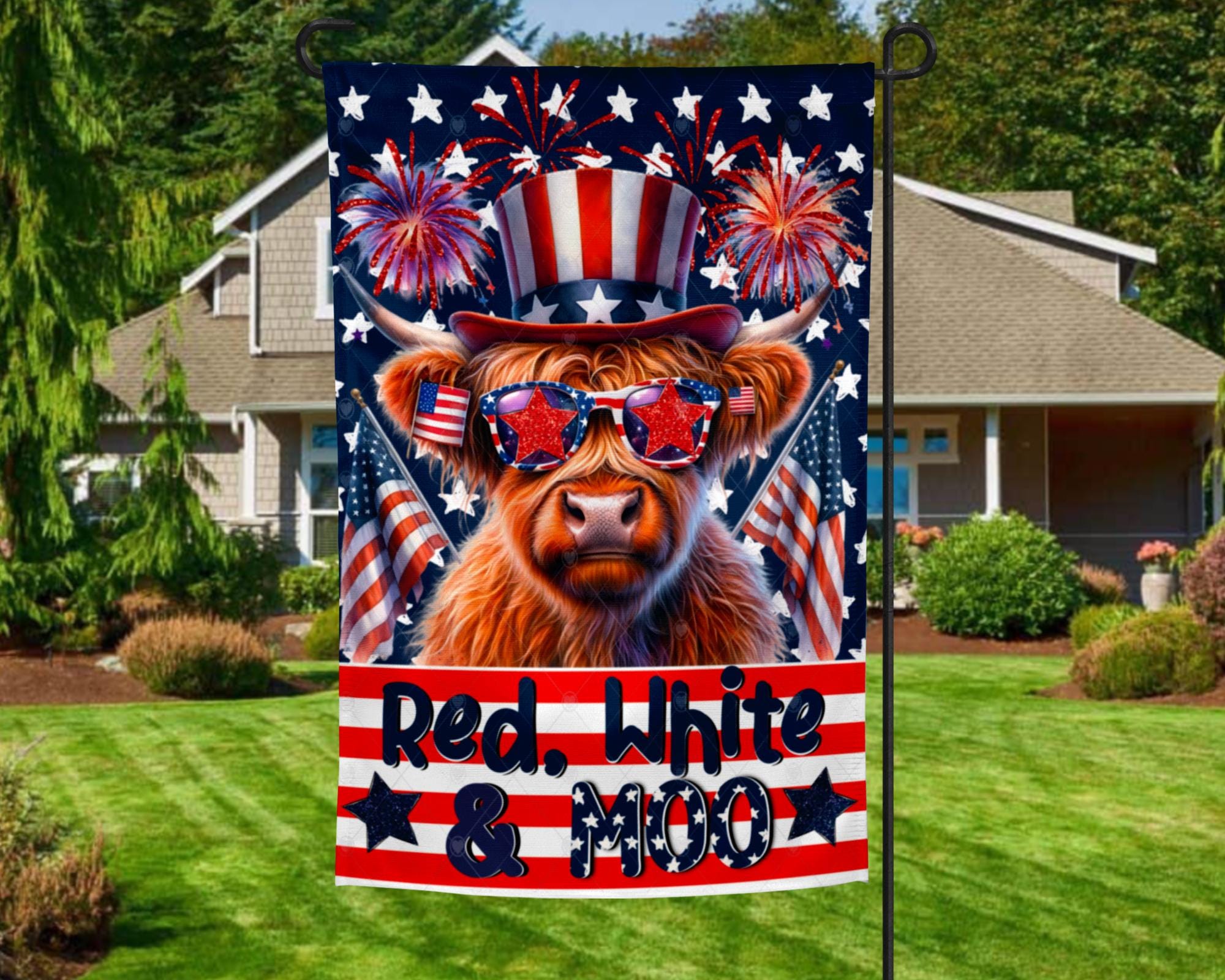 Bandera patriótica de vaca de las Tierras Altas para jardín: Rojo y blanco, 4 de julio (PNG digital)