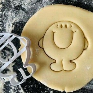 MR MEN - Mr Happy Cookie Cutter Icing Fondant Baking Bake Kitchen Cake