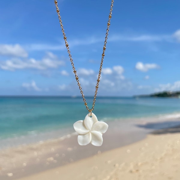 Frangipani Halskette | Plumeria Halskette | Perlmutt | Blumen Halskette | Blumen-Charme-Halskette | Boho Strand | Hawaiianische Halskette