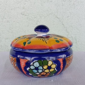 Vintage Trinket Box-Mexican Folk Art Box-Talavera Pottery Box-Made in Mexico-Jewelry Box-Gift Idea-Collectible trinket box-Artisan Box-Boxes