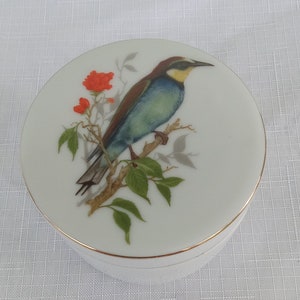 Vintage Trinket Box-Ceramic Trinket Box-Bird Trinket Box-Jewelry Box-Catch All-Vanity Box-Gold Trimmed Trinket Box-Collectible Lidded Box