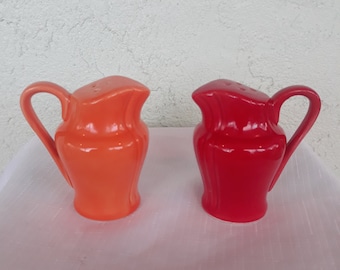 Vintage Ceramic Pitcher Salt and Pepper Shakers-Pitcher Shakers-Ceramic Shakers-Handled Salt & Pepper Shakers-Vintage Kitchen-Kitchen Decor