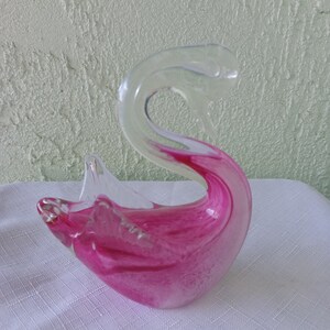 Vintage Swan Figurine-Pink Glass Swan Figurine-Blown Glass Swan Figurine-Collectible Swan Figurine-Art Glass Swan-Swan Glass Paperweight