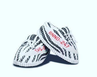 house shoes that look like jordans