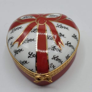 Heart w/Red Bow Limoges Box RETIRED