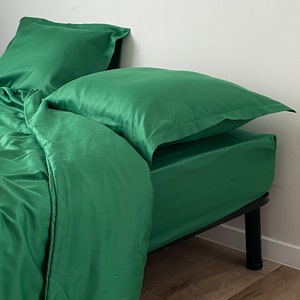 Ensemble de 3 housses de couette Vert, satiné naturel 100 % coton, 1 housse de couette et 2 taies d'oreiller.