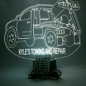 Recovery Tow Truck Wrecker Night Light Up Tischlampe LED Personalisiert Frei graviert Individueller Name, It es Wow, Fernbedienung 16 Farben, Tolles Geschenk