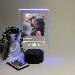 Personalisiertes Foto-Song gerahmt Songtext Musik-Album-Titelbild LED 16 Farben leuchten Stand Jahrestag Hochzeit, Paar, Familiengeschenk