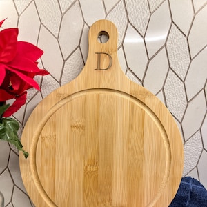 Large Cutting Cheese Charcuterie Board With Hold Handle 13&quot;x10&quot; Round Premium Wood Engrave Kitchen Wedding Anniversary New Home Holiday Gift
