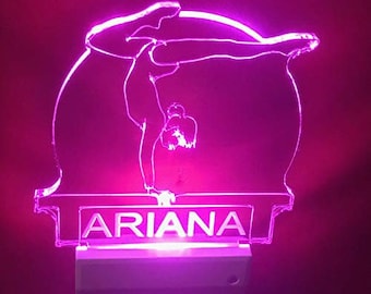 Gimnastas Gimnasia Luz nocturna Multicolor Plug-in de pared LED personalizado Cool Touch Sensor inteligente de anochecer al amanecer, dormitorio, pasillo, super cool