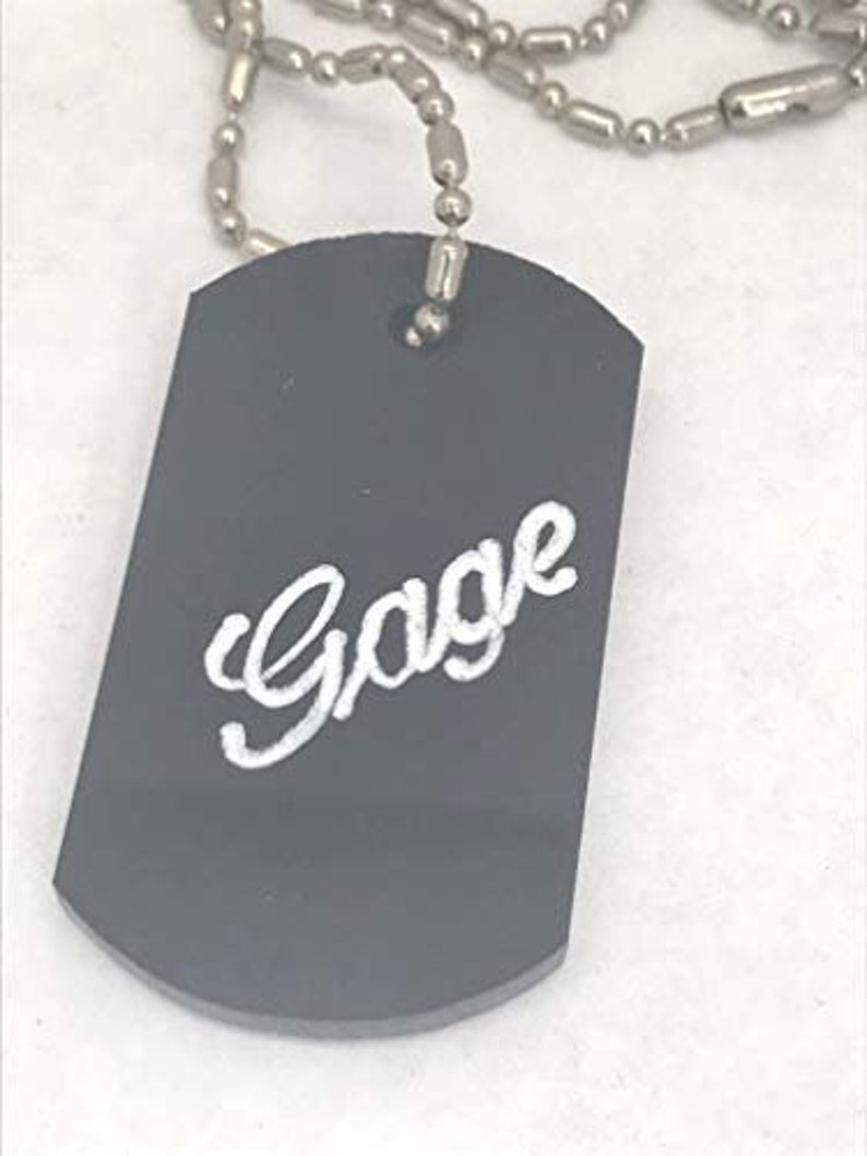 Los Angeles LA Rams Football Dog Tag Chain Personalized Custom Name Free Engraved Key Any Name Clip on Bag Backpack Luggage Tag Perfect Gift
