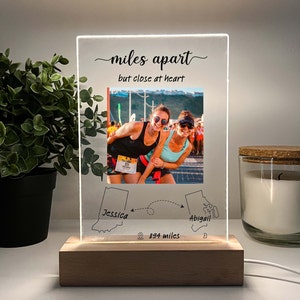 Luz nocturna personalizada de dos estados aparte, regalo para ella, luz nocturna fotográfica, regalo de besties, regalo de despedida, regalo de larga distancia, regalo de hermana